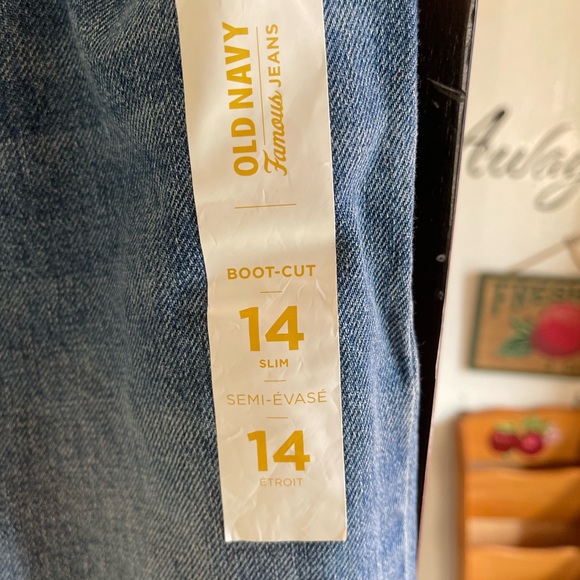 Two brand new pair of Old Navy denim jeans size 14 for boys - Picture 2 of 8